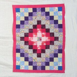 New handmade Trip Around World Baby/Child quilt Professionally machine quilted